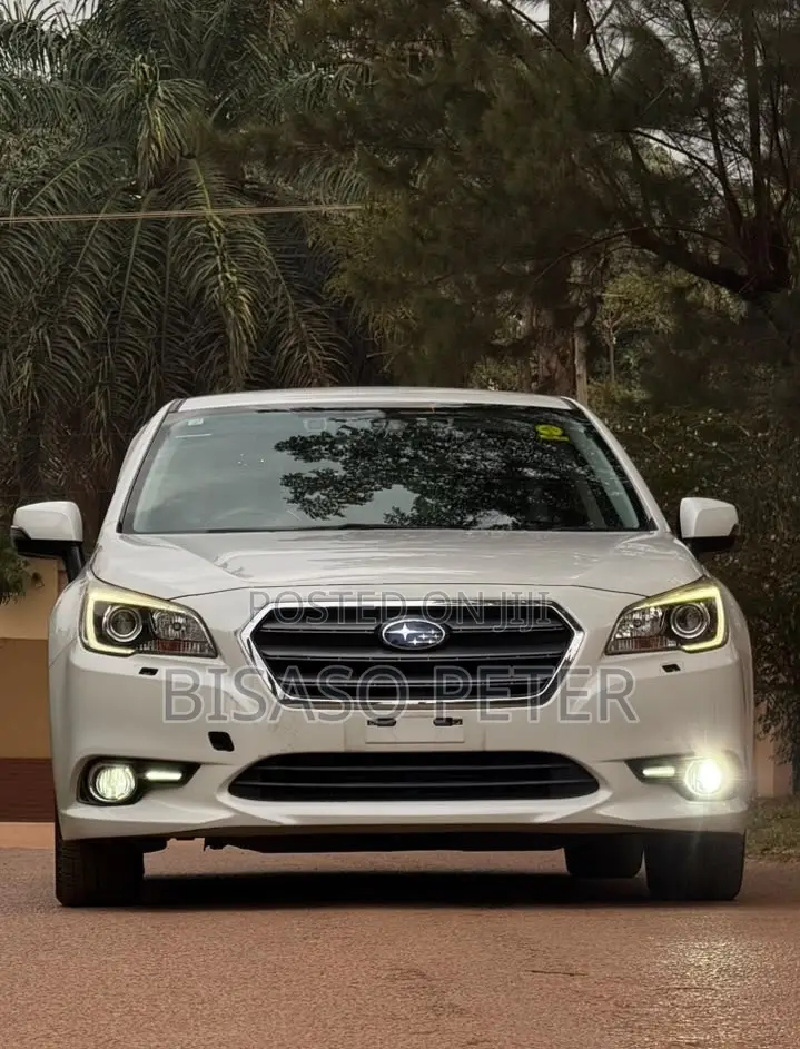 Subaru Legacy 2.5i Premium AWD 2017 White