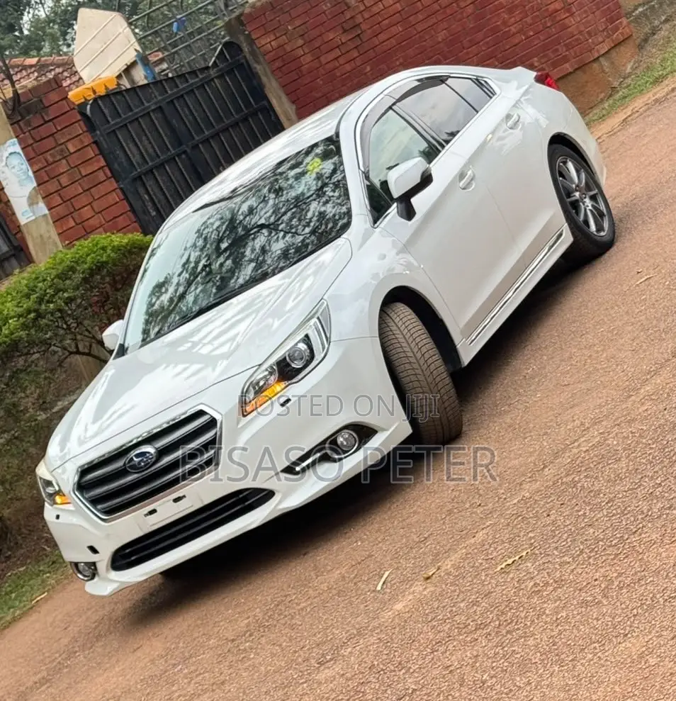 Subaru Legacy 2.5i Premium AWD 2017 White