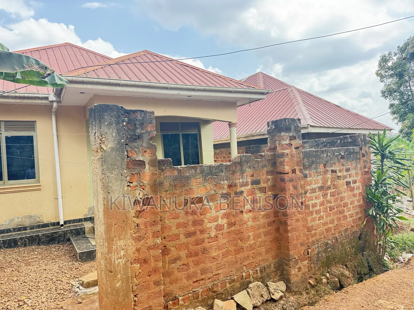 2bdrm Bungalow in Buloba, Central Division for sale