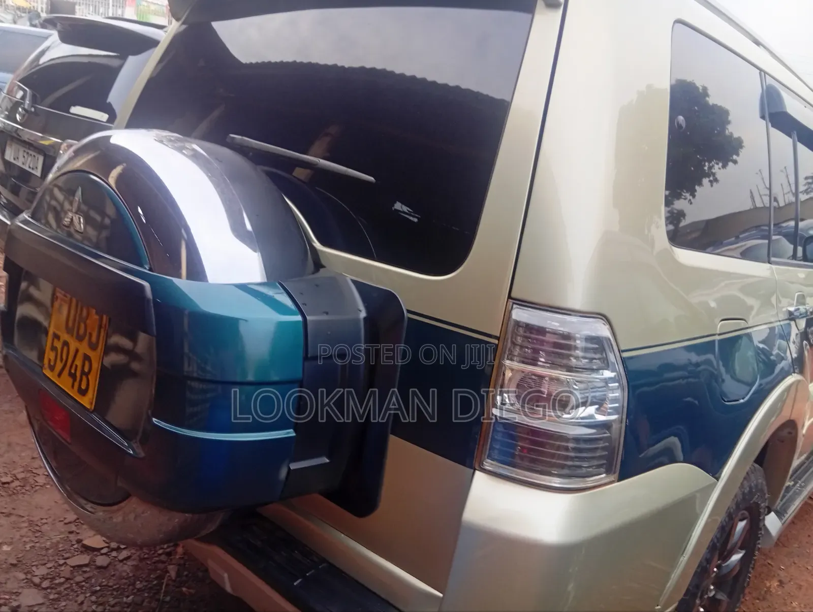 Mitsubishi Pajero 2008 Gold
