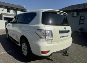 Nissan Patrol 2018 White