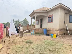 3bdrm Bungalow in Nabingo, Central Division for sale