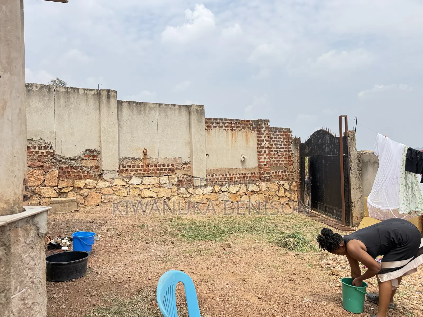 3bdrm Bungalow in Nabingo, Central Division for sale