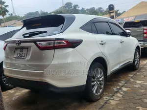 Toyota Harrier 2019 White