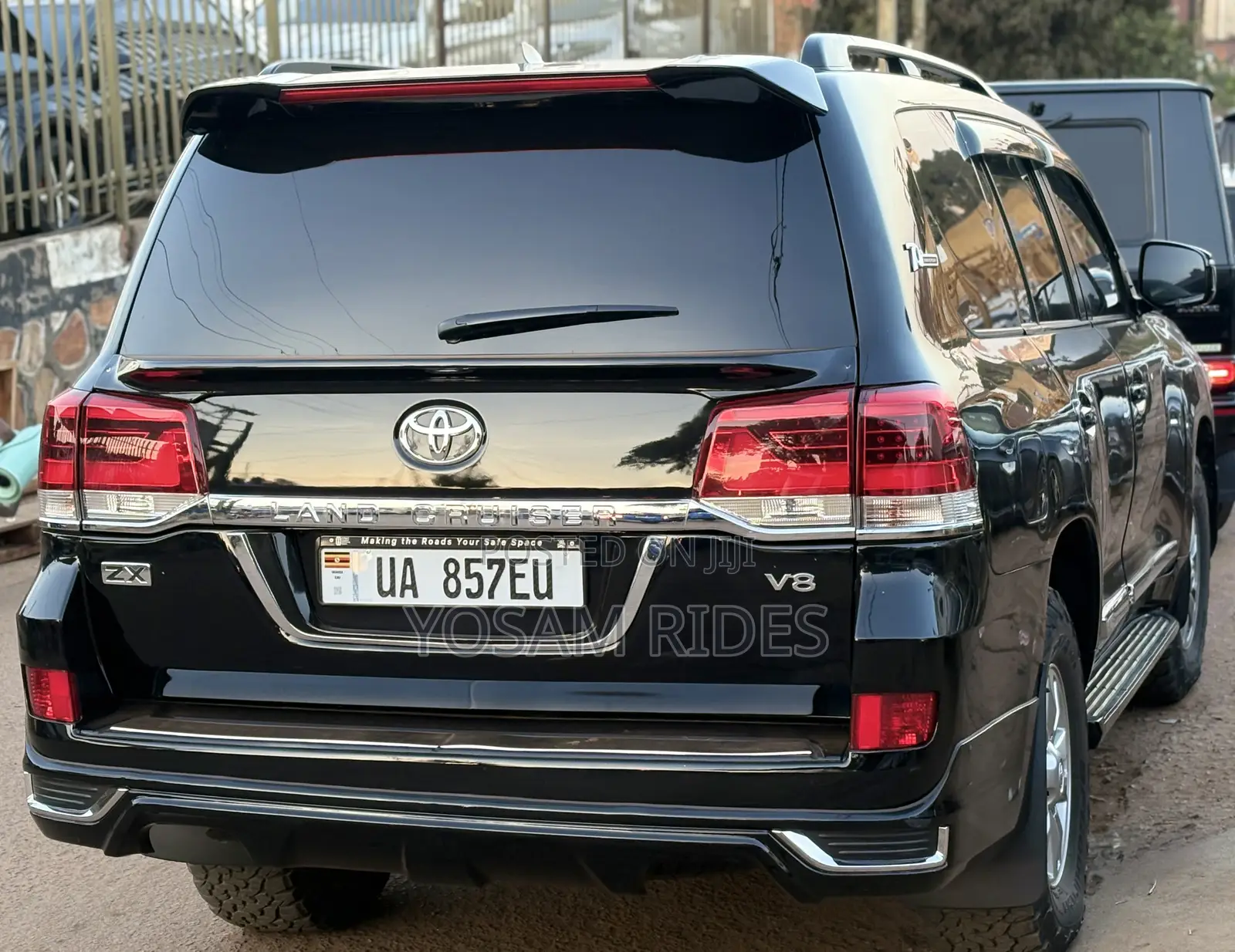 Toyota Land Cruiser 4.5 V8 GXR 2012 Black
