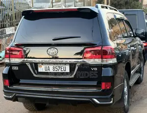 Toyota Land Cruiser 4.5 V8 GXR 2012 Black
