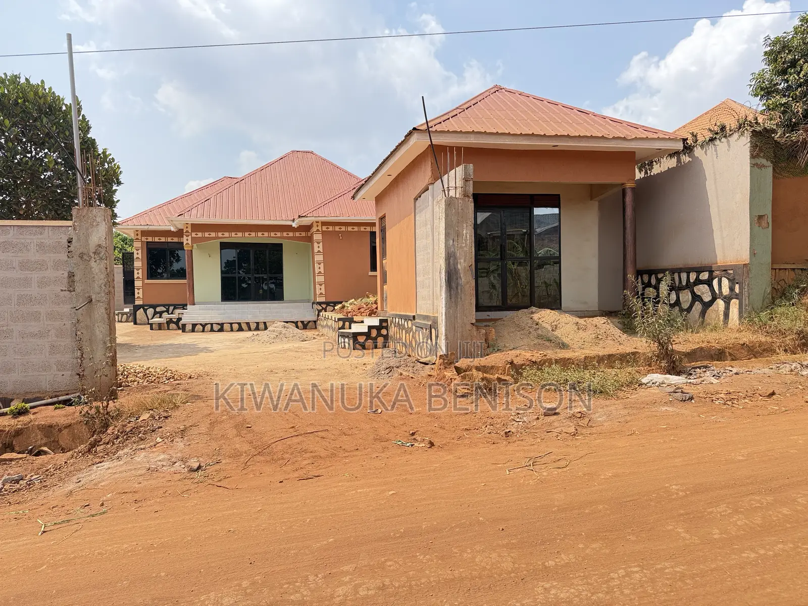 3bdrm Bungalow in Buloba, Central Division for sale