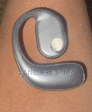Earbuds Good Sound and Long Lasting Battery