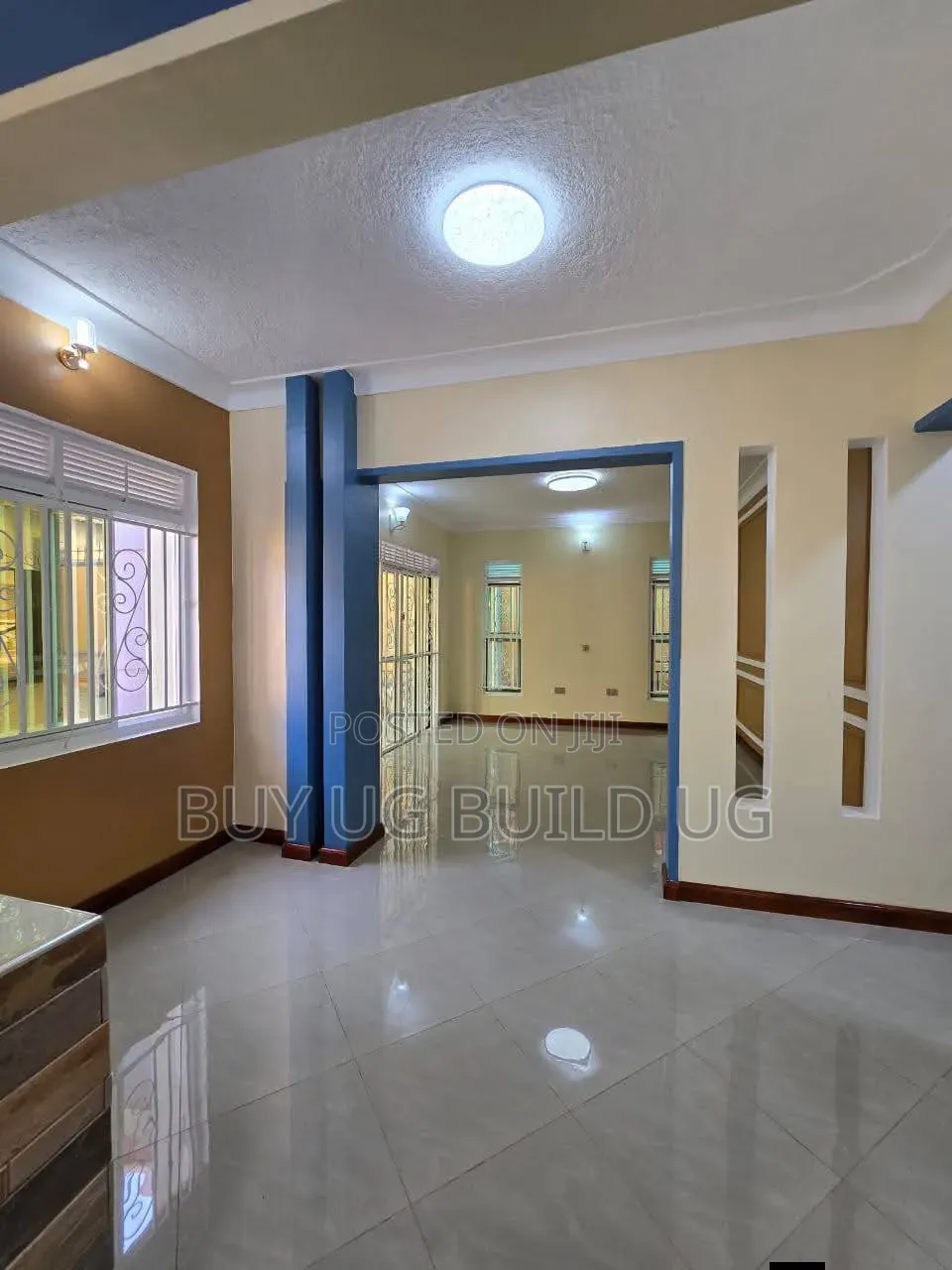 4bdrm Bungalow in Kampala - Makindye, Central Division for sale