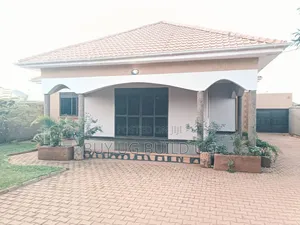 3bdrm Bungalow in Seeta Bajjo, Central Division for sale