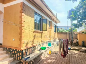3bdrm Bungalow in Seeta Bajjo, Central Division for sale
