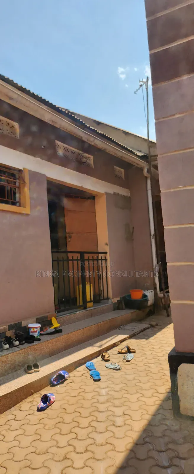 Furnished 6bdrm Room & Parlour in Katooke Estate, Wakiso / Wakiso