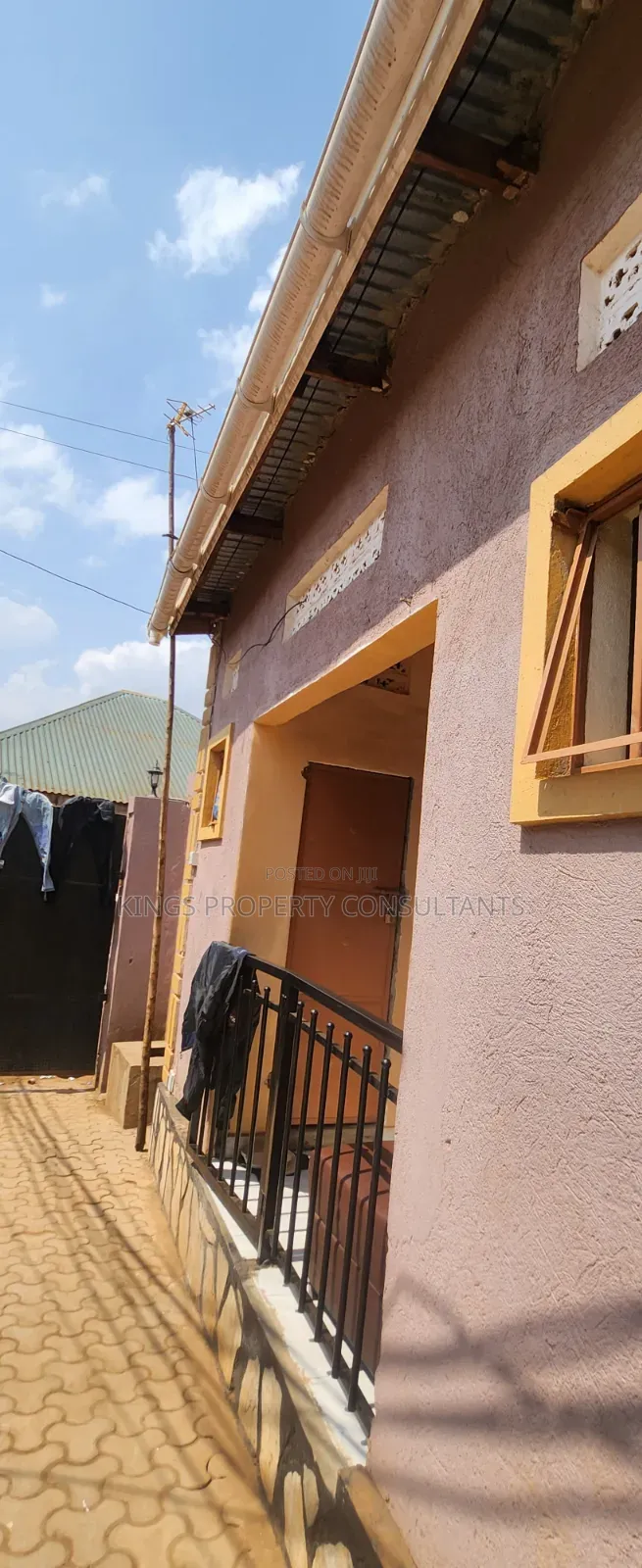 Furnished 6bdrm Room & Parlour in Katooke Estate, Wakiso / Wakiso