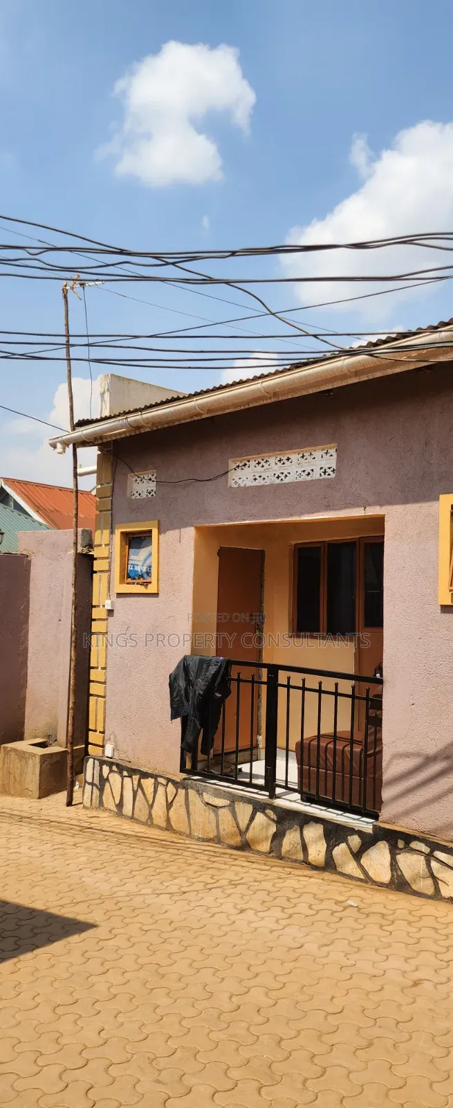 Furnished 6bdrm Room & Parlour in Katooke Estate, Wakiso / Wakiso