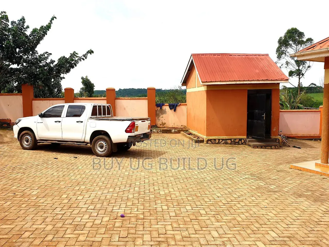 4bdrm Bungalow in Namugongo - Bukerere, Goma for sale