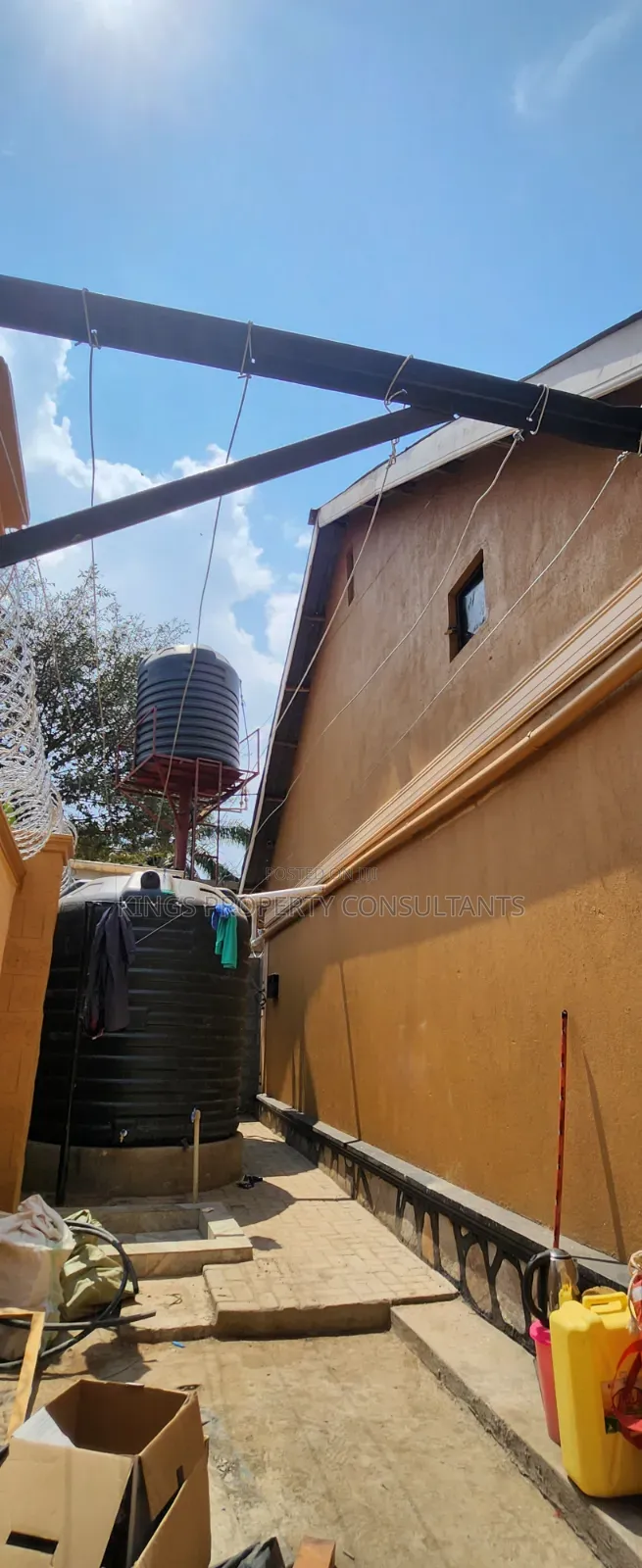 Furnished 4bdrm Penthouse in Katooke Estate, Wakiso / Wakiso for sale