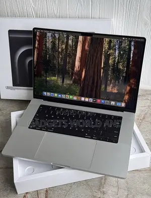 New Laptop Apple MacBook Pro 24GB Apple M4 SSD 1T