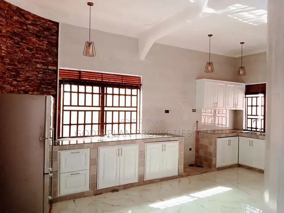 4bdrm Apartment in Bunga Estate, Central Division for rent