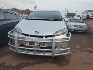 Toyota Wish 2010 Silver