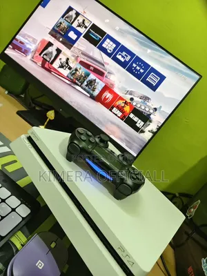PS4 Slim Chipped. Almost Brand New + 12 Games 2 Pads in Kampala Ug