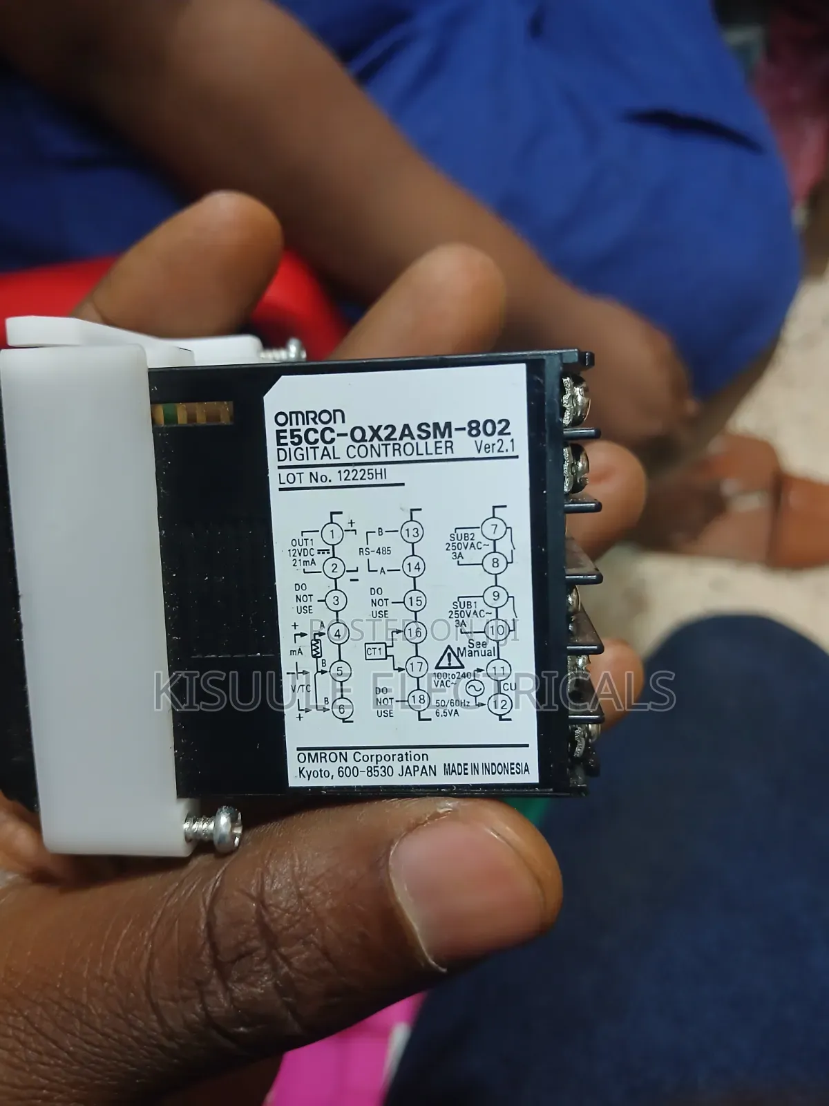 Omron Temperature Controllers E5cc-Qx2asm- 802