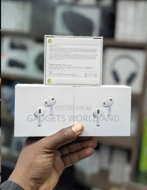 ORIGINAL Apple AirPods Pro 3 (UK)