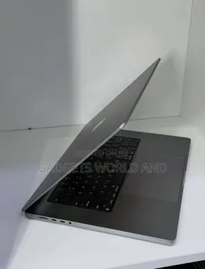 Laptop Apple MacBook Pro 16GB Apple M1 Pro SSD 1T