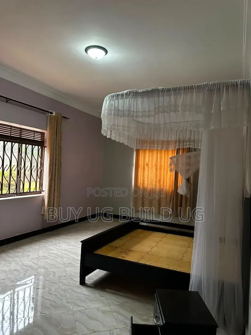 5bdrm Bungalow in Matugga Town, Division B for sale