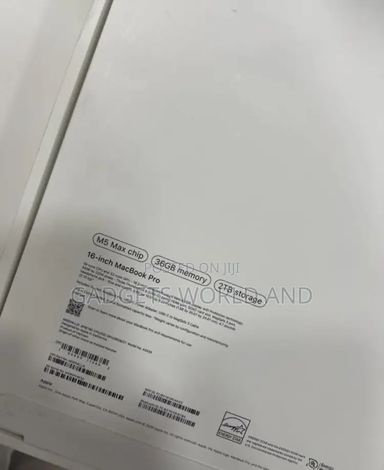 New Laptop Apple MacBook Pro 36GB Apple M5 Max SSD 2T