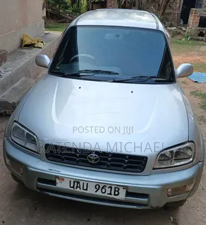 Toyota RAV4 Base FWD 2001 Silver