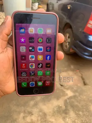 Apple iPhone 8 Plus 64 GB Red