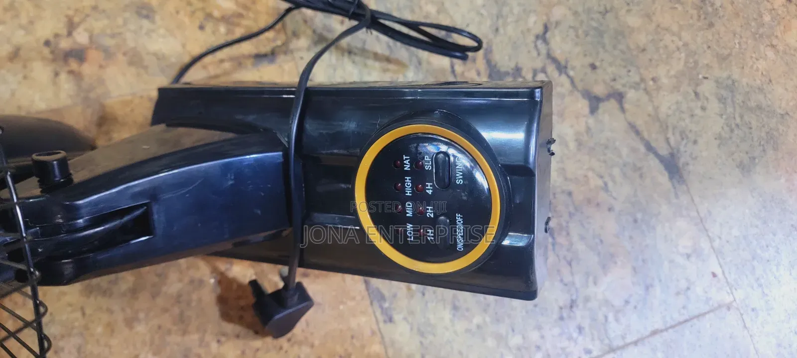 DW Wall Remote Fan