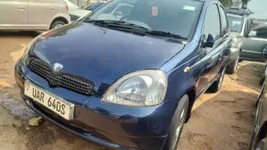 Toyota Vitz 2005 Blue