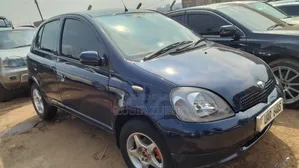 Toyota Vitz 2005 Blue