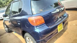 Toyota Vitz 2005 Blue