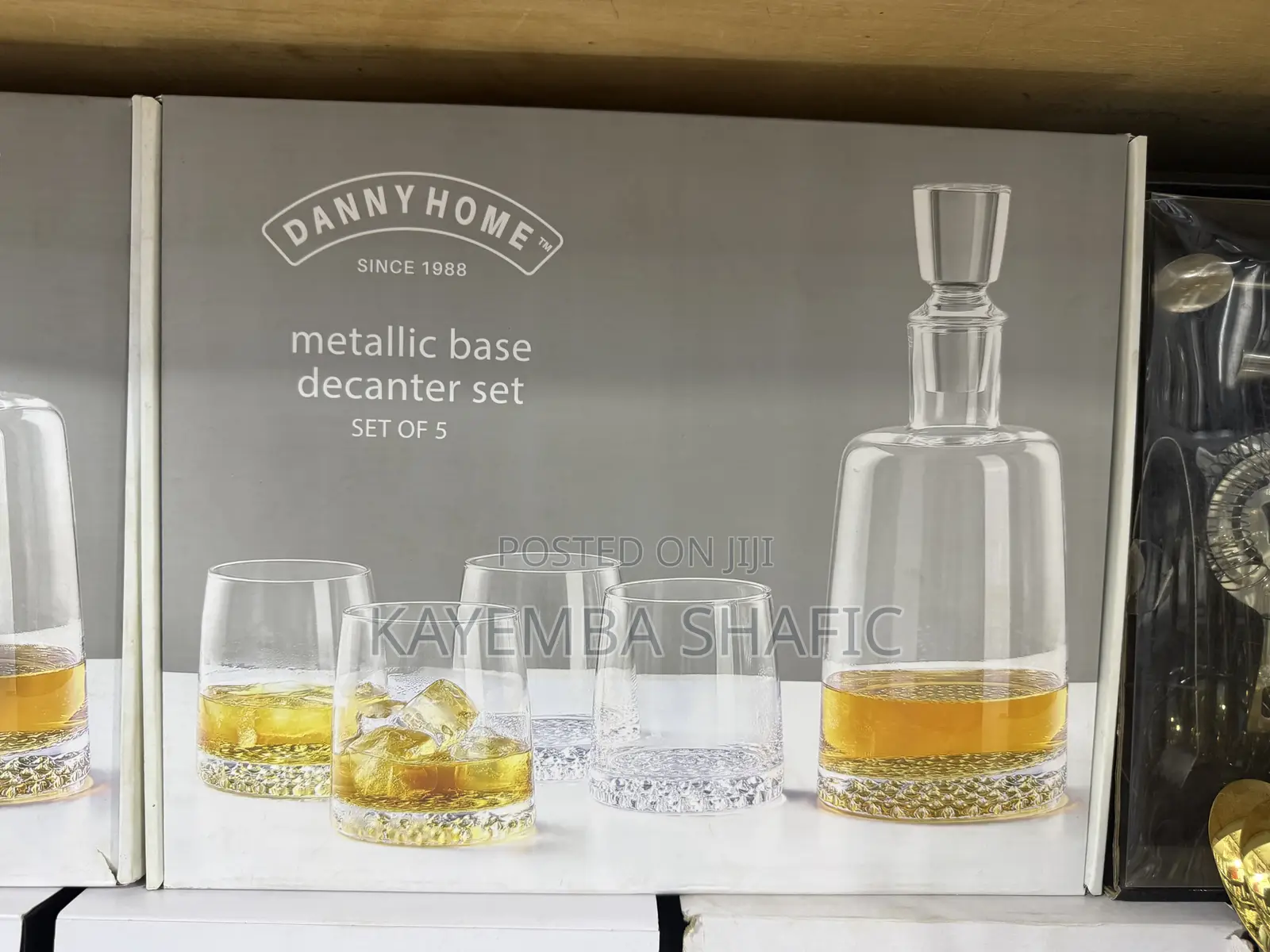 Danny Home Luxury 5-Piece Metallic Base Whiskey Decanter Set