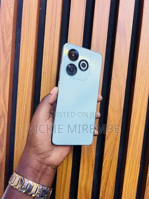 Infinix Smart 8 64 GB Green