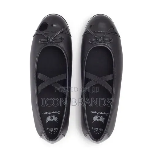 Idol
Black Leather/Patent Girls Slip-on School Shoes