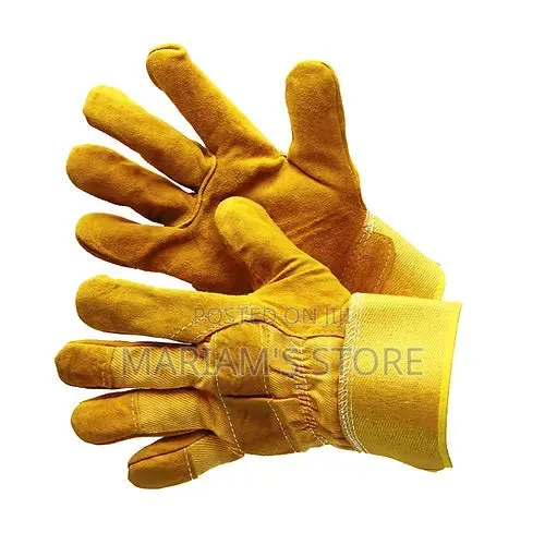 Safety Gloves With a Durable Cowsplit Leather Construction