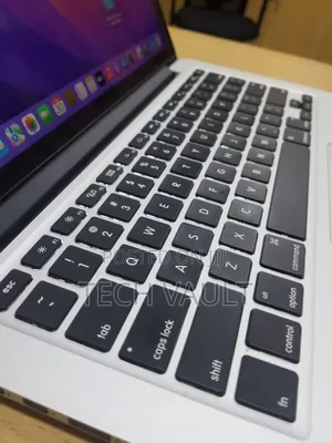 Laptop Apple MacBook Pro 2015 16GB Intel Core i5 SSD 256GB