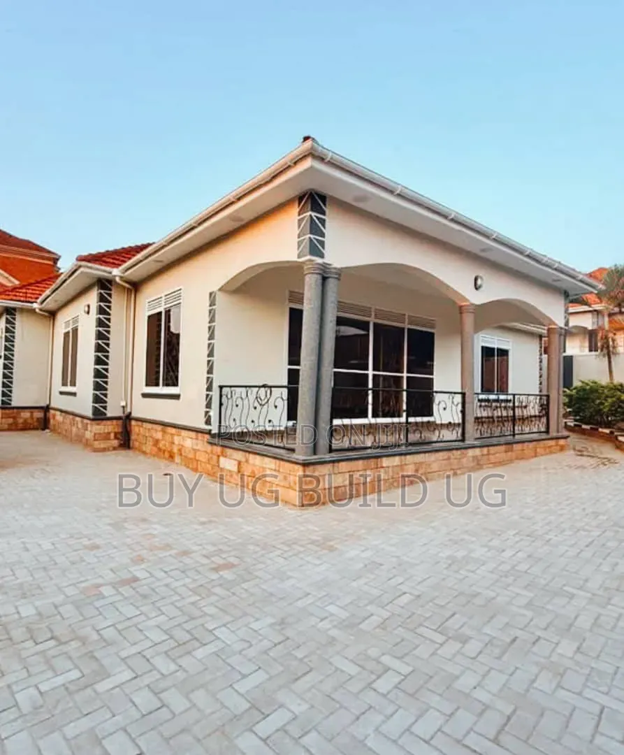 4bdrm Bungalow in Najjera Kampala, Central Division for sale