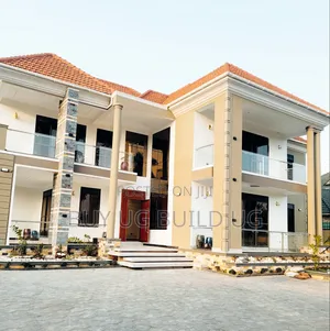 6bdrm Maisonette in Akright City, Central Division for sale