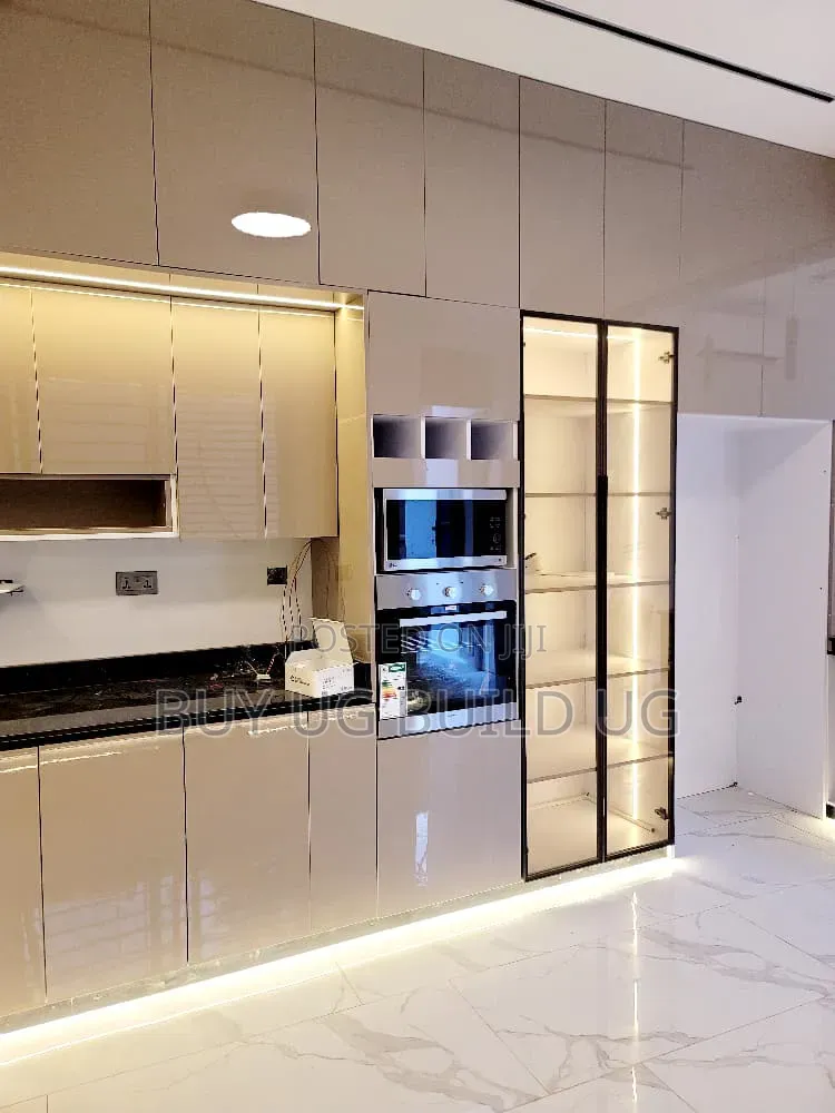 6bdrm Maisonette in Akright City, Central Division for sale