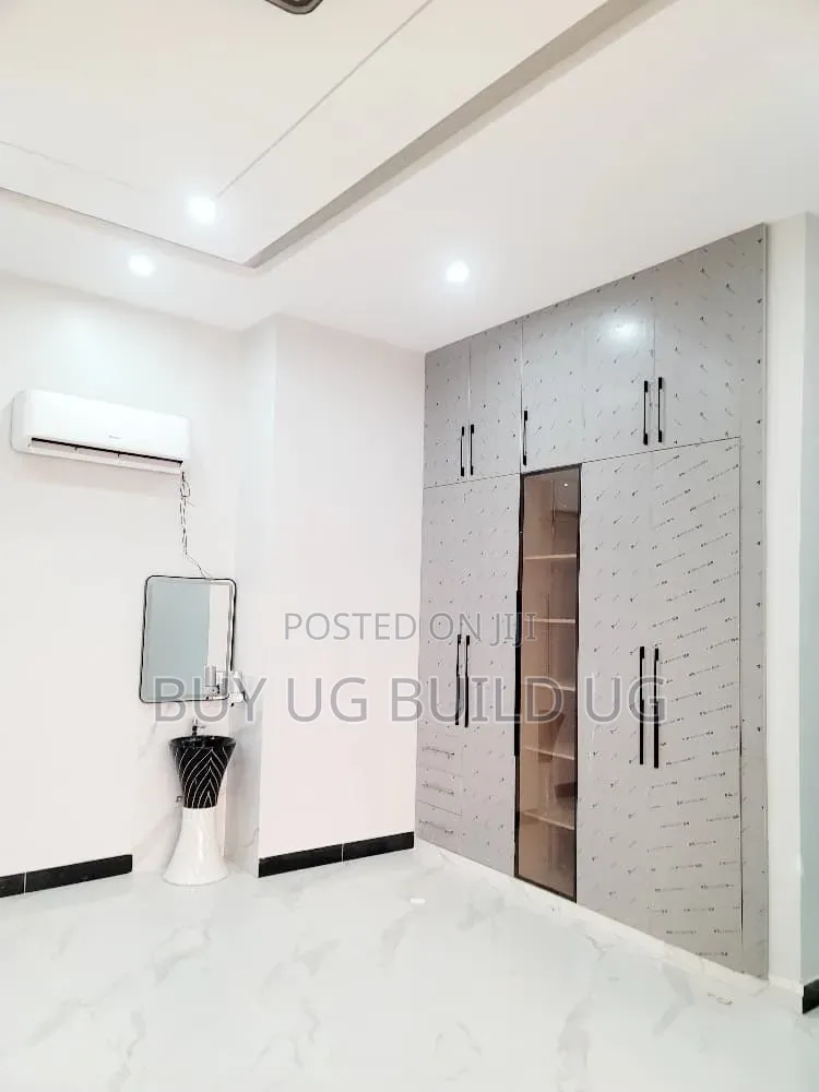 6bdrm Maisonette in Akright City, Central Division for sale