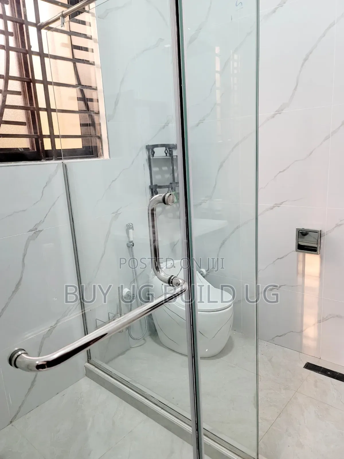 6bdrm Maisonette in Akright City, Central Division for sale