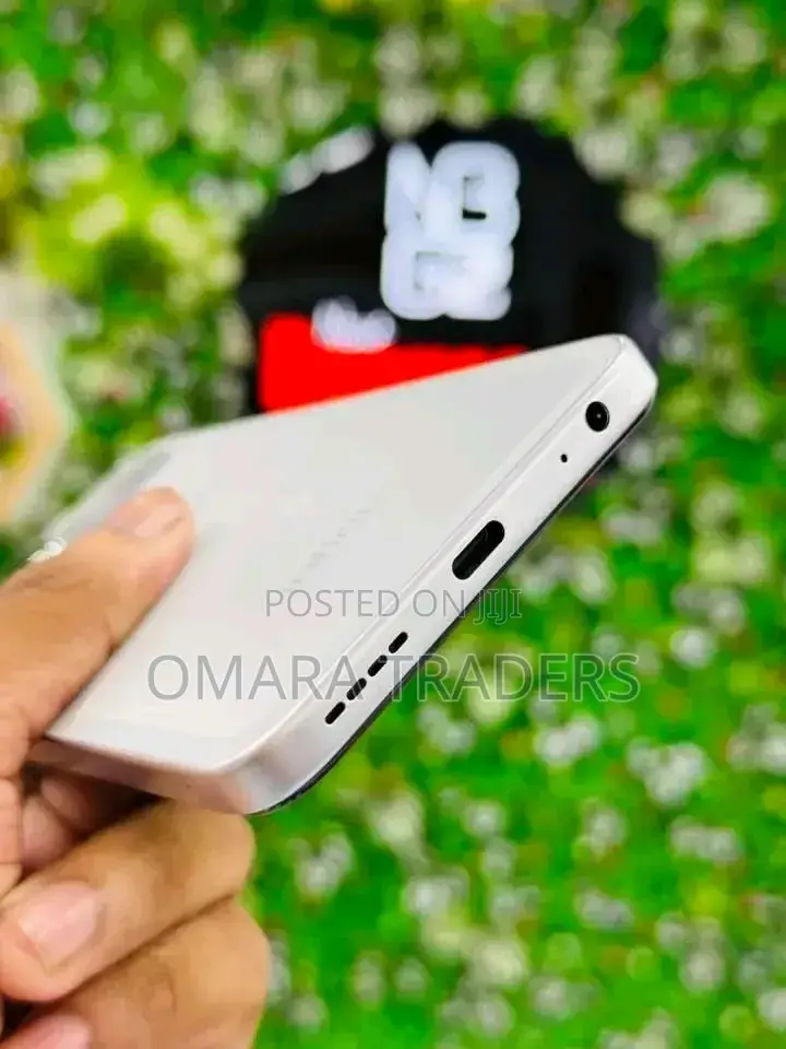 New Infinix Smart 10 Plus 128 GB White