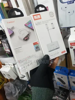 Earldom OT106CL 4-in-1 USB-C and 8-Pin OTG Converter Card Reader .