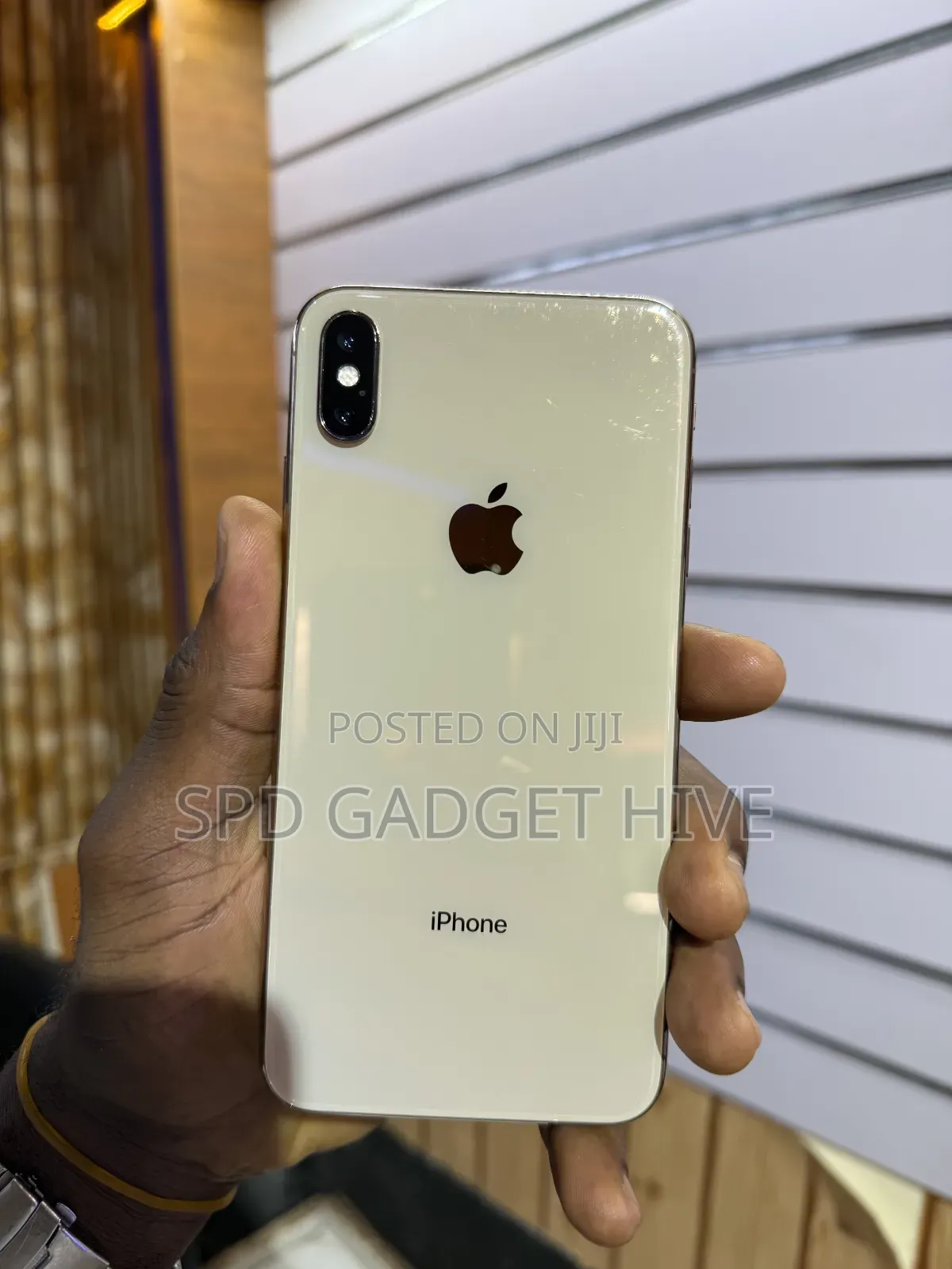 Apple iPhone XS Max 64 GB Gold