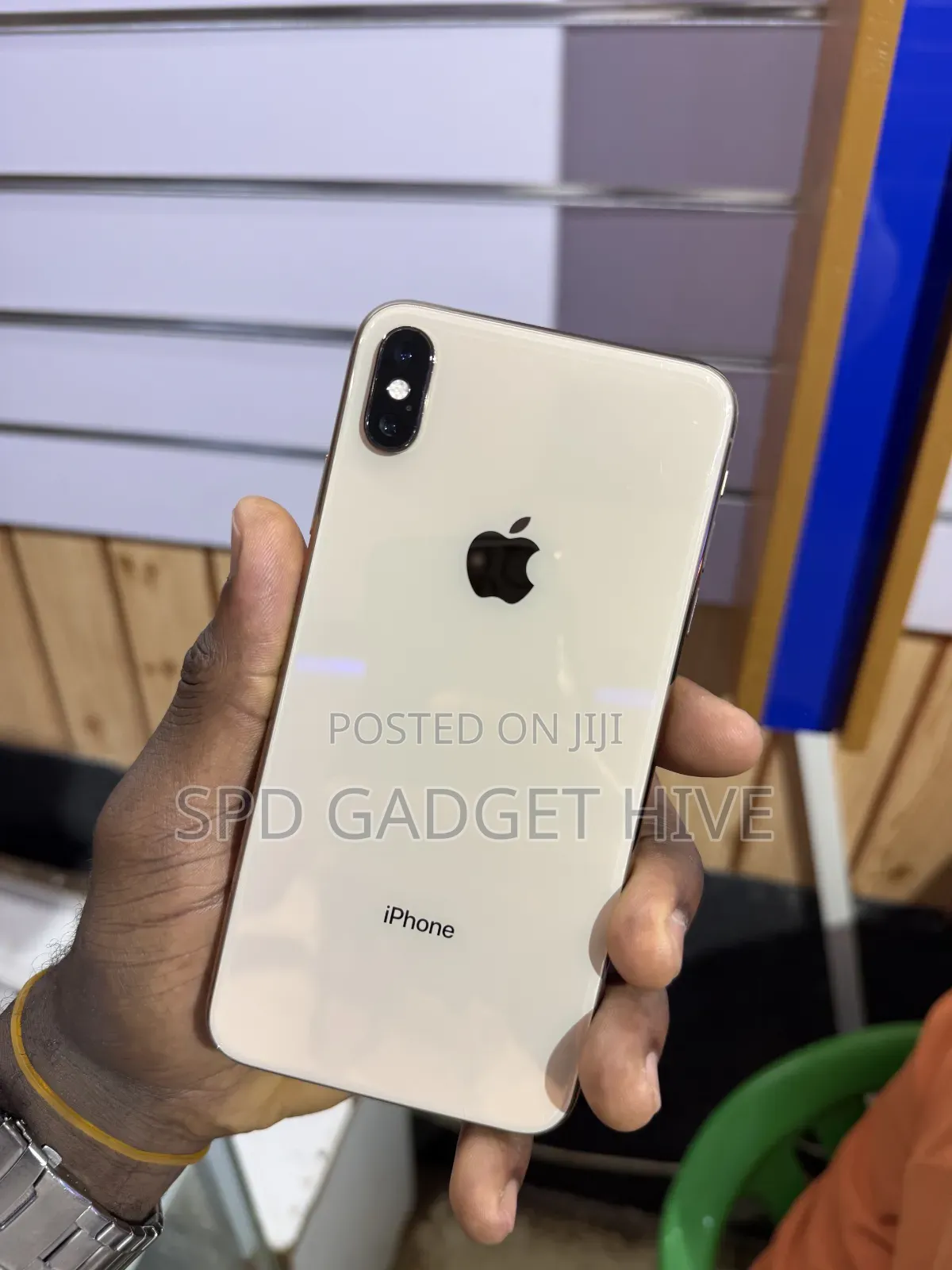 Apple iPhone XS Max 64 GB Gold