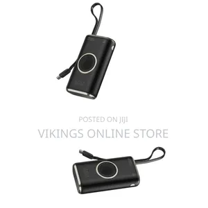Levelo Roma 10.000 mAh Power Bank With Integrated Cable Compatible